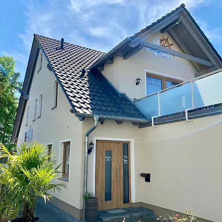 Kapitaenshaus Mit Sauna Und Kamin 別荘