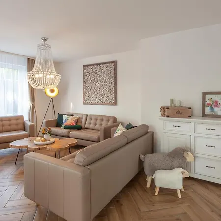 Kapitaenshaus Mit Sauna Und Kamin Hébergement de vacances *