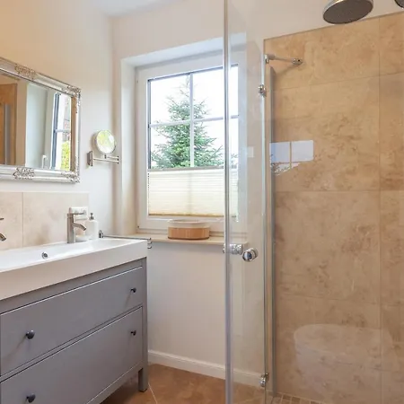 Hébergement de vacances Kapitaenshaus Mit Sauna Und Kamin